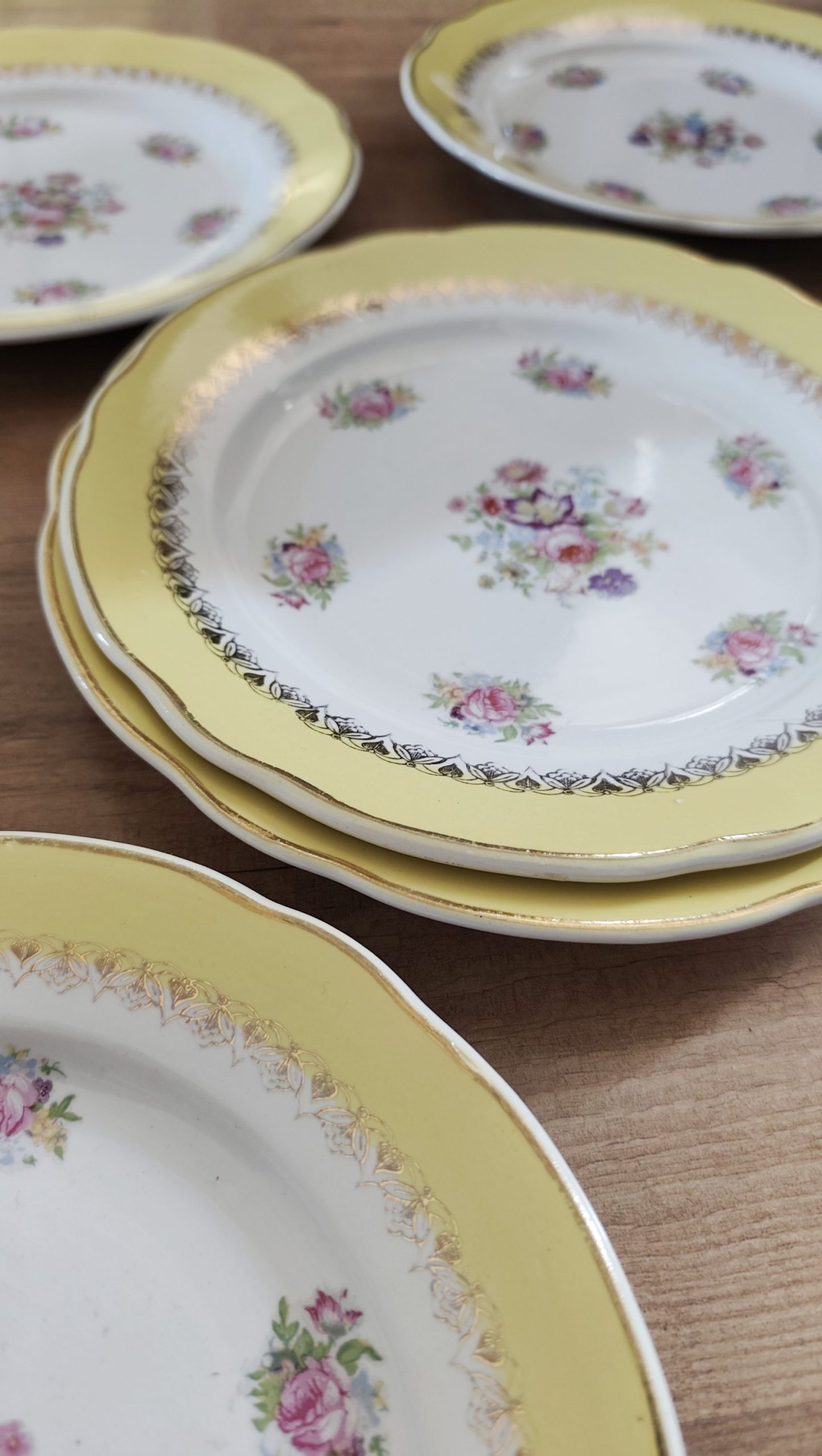 Ensemble de 8 assiettes à entremets/dessert Graziella vintage – Image 2