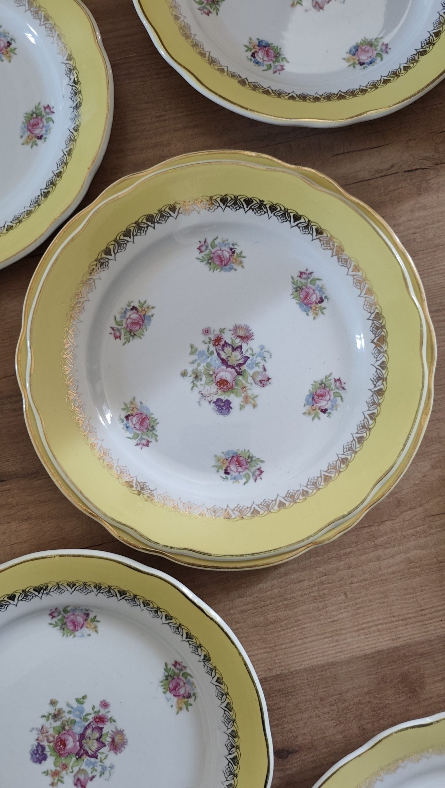 Ensemble de 8 assiettes à entremets/dessert Graziella vintage