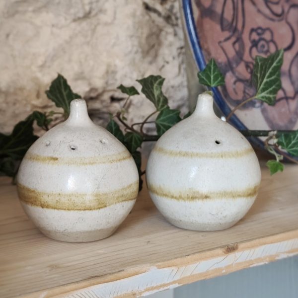 Duo salière et poivrière en grès