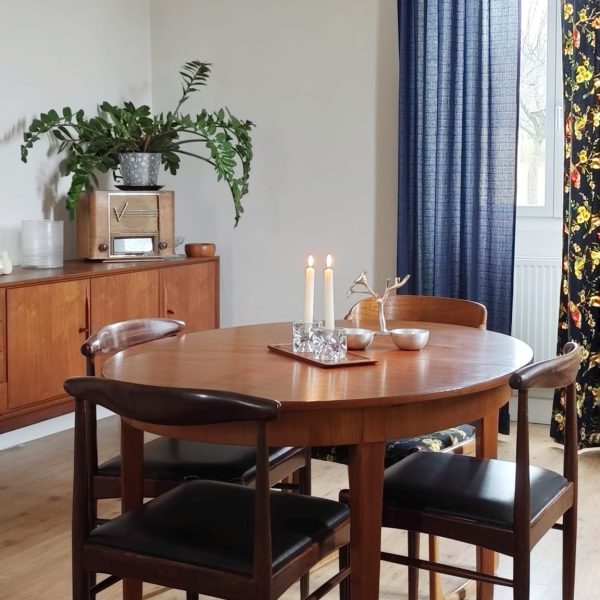 Sublime table ovale en teck