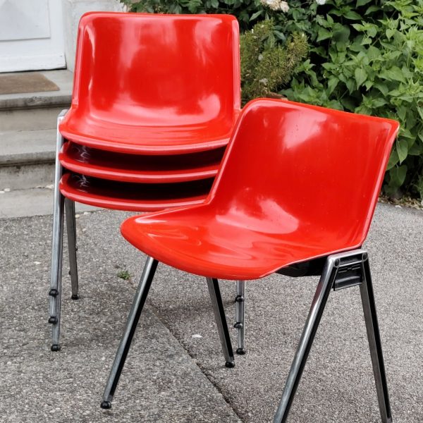 Suite de 4 chaises Modus rouge par Tecno