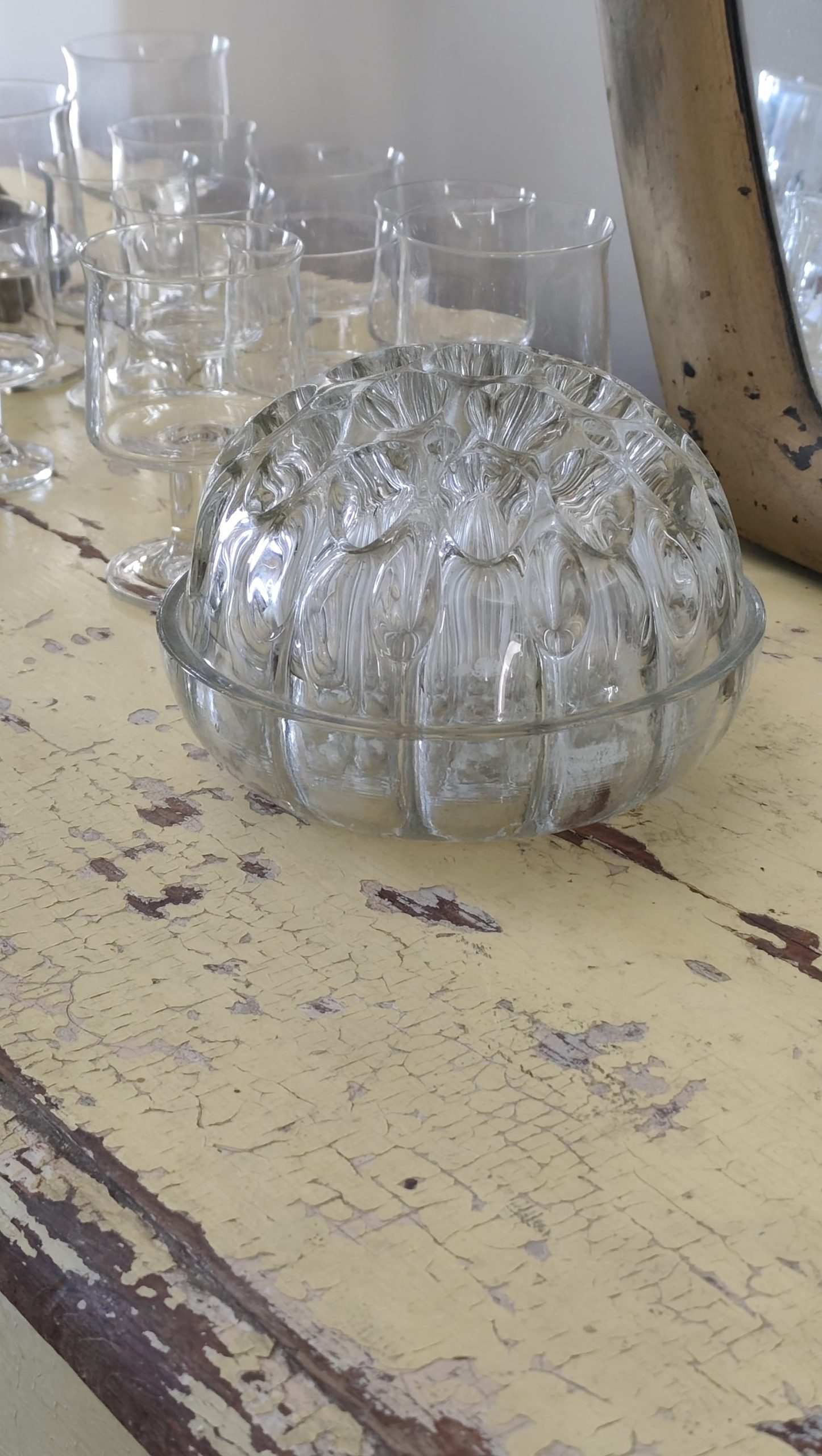 Réservé - Très grand pique-fleurs en verre – Image 5