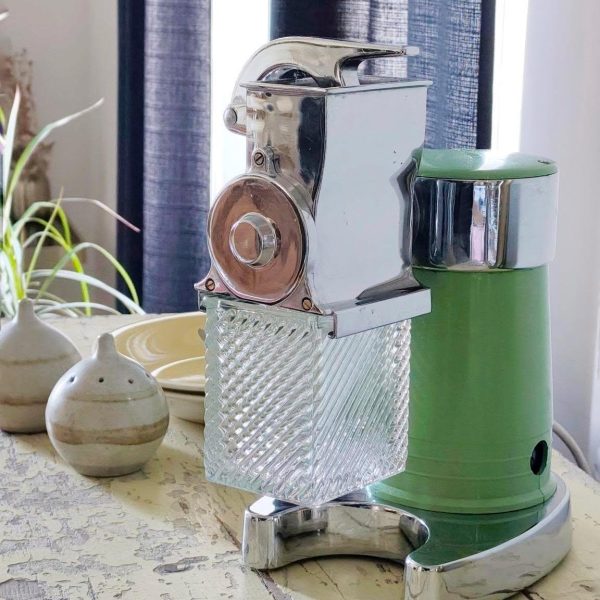 Râpe à fromage électrique vintage Quick Mill – Vert Pop & Chrome – Italie, années 60/70