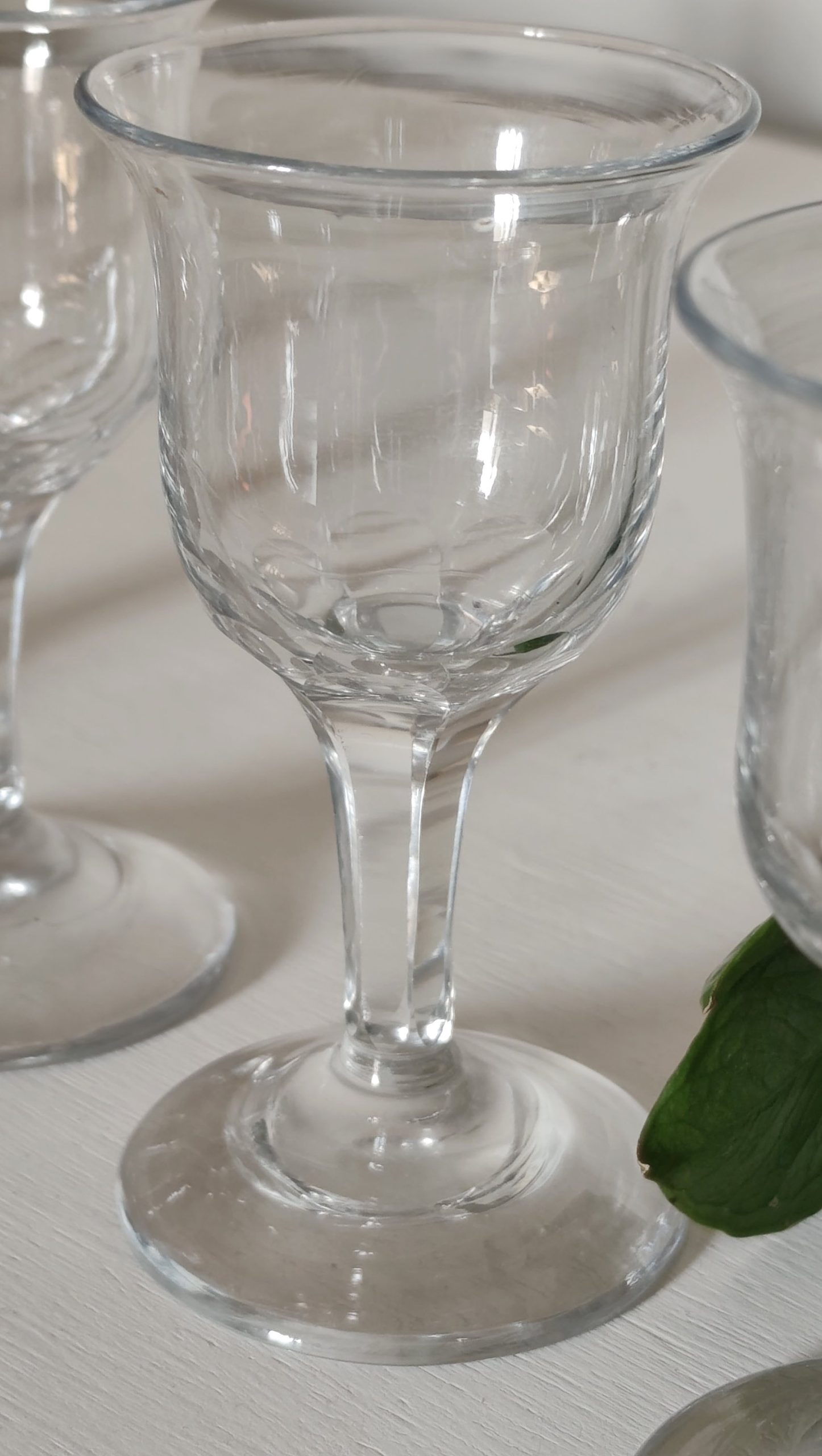 Série de 6 verres à porto en cristal soufflé tourné – Image 2